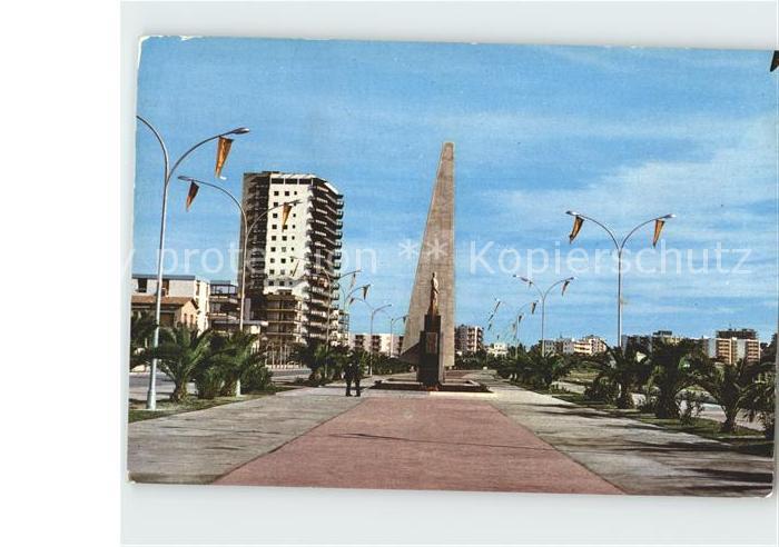 Salou Paseo del Conquistador al fondo el Monumento A Jaime I