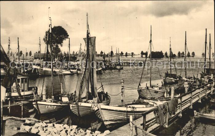 Insel Poel Hafen Kirchdorf Segelboote