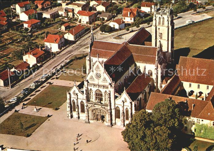 Bourg-en-Bresse Eglise de Brou Fliegeraufnahme
