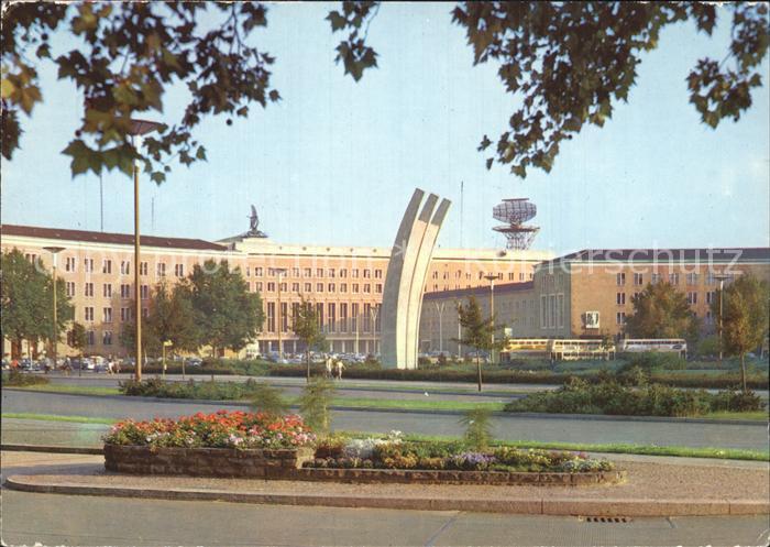 Tempelhof Berlin Luftbrueckendenkmal