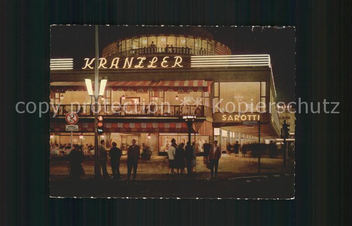 BERLIN  CITY Kurfuerstendamm Cafe Kranzler bei Nacht