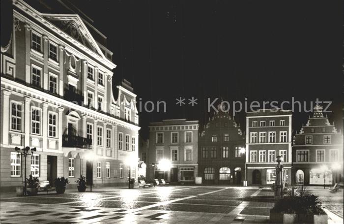 Guestrow Mecklenburg Vorpommern Markt bei Nacht