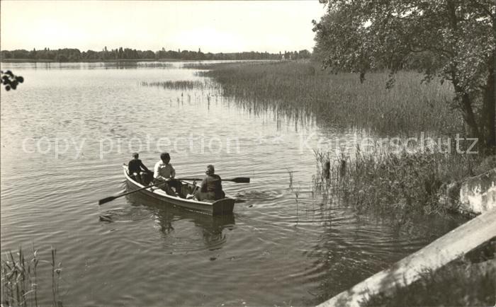 Schwerin Koenigs-Wusterhausen Uferpartie an der Horstbruecke Ruderboot
