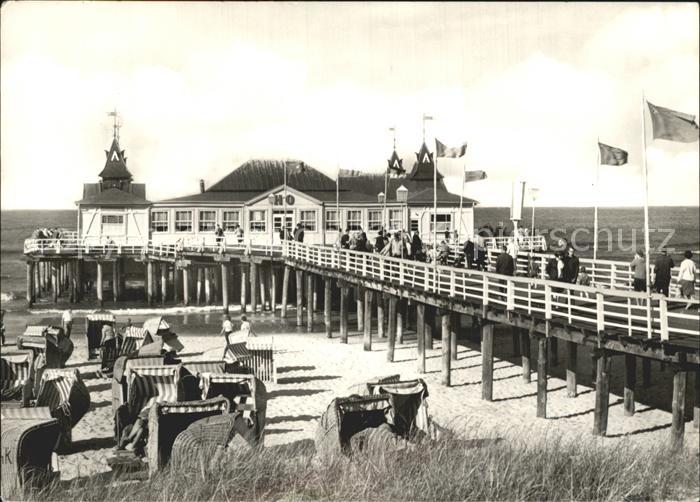Ahlbeck Ostseebad Strand mit Seebruecke
