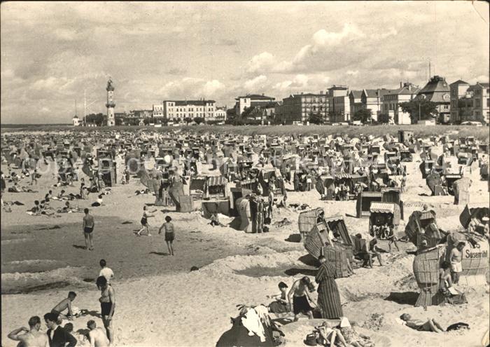 Warnemuende Ostseebad Strandleben Leuchtturm
