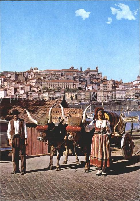 Porto Portugal Trajos regionais vista parcial da cidade Trachten
