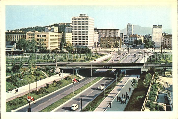 Ljubljana Centar Zentrum Bruecke Hochhaeuser