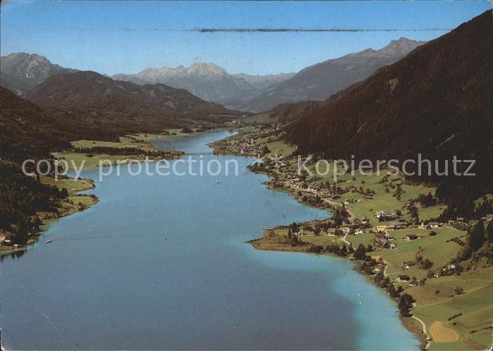 Weissensee Kaernten Blick ueber Neusach gegen Westen und Hochstadel Alpen Fliege