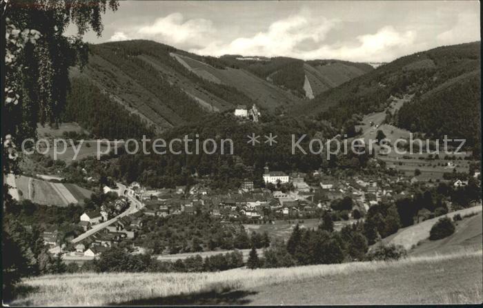Leutenberg Thueringen Panorama Blick zum Schloss Handabzug