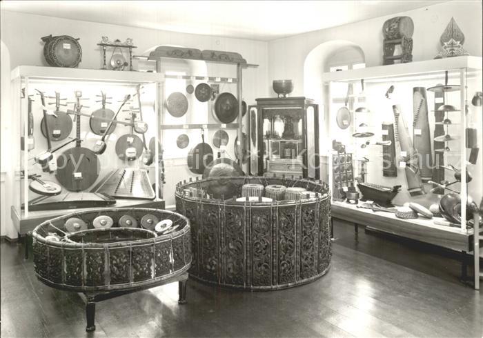Markneukirchen Musikinstrumenten Museum Instrumente des Fernen Ostens Musikstadt