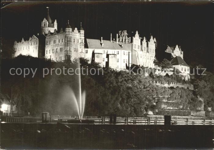 Bernburg Saale Schloss Fontaene Nachtaufnahme