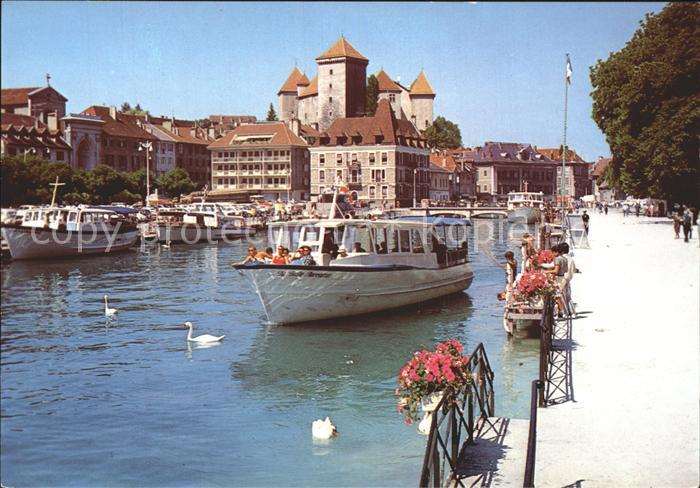 Annecy Haute-Savoie Lac Pur Port Bateaux Chateau des Ducs de Nemours