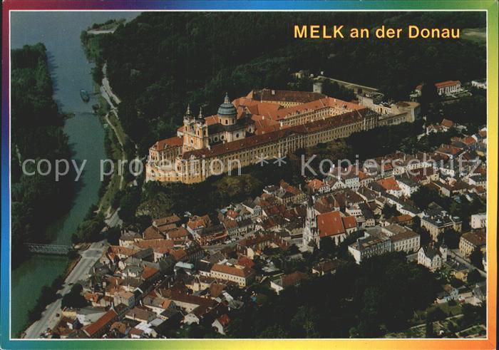 Melk Donau Historische Altstadt Benediktinerstift 11. Jhdt. Fliegeraufnahme