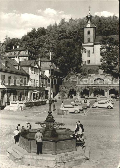 Leutenberg Thueringen Marktplatz Brunnen Kirche