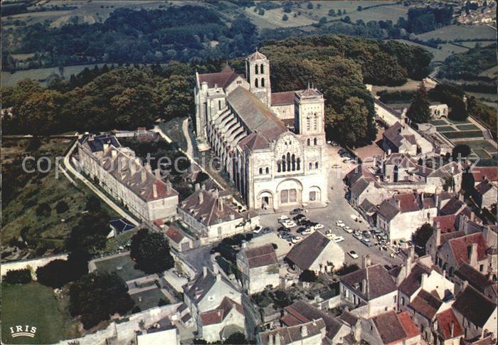 Vezelay Cathedrale vue aerienne
