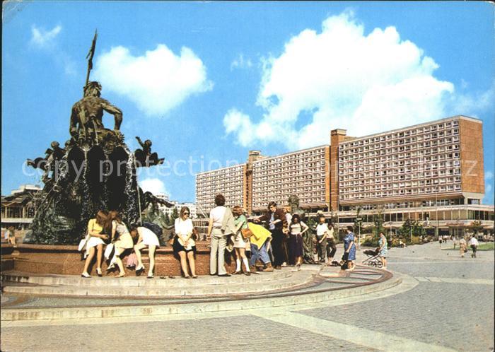 BERLIN CITY Neptunbrunnen Hauptstadt der DDR