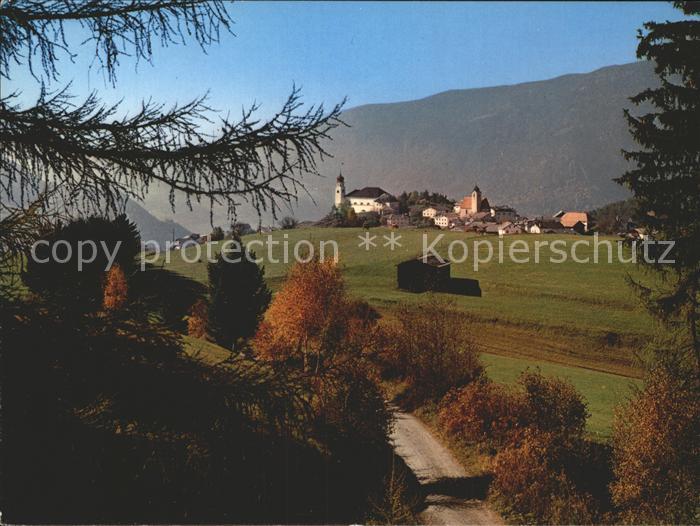 Lajen Bozen Ansicht vom Waldrand aus Herbststimmung