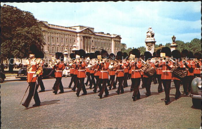 Leibgarde Wache Guards Band Buckingham Palace London