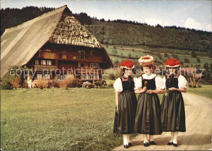 Trachten Schwarzwald Gutachtal Schwarzwaldhaus Bollenhut - P