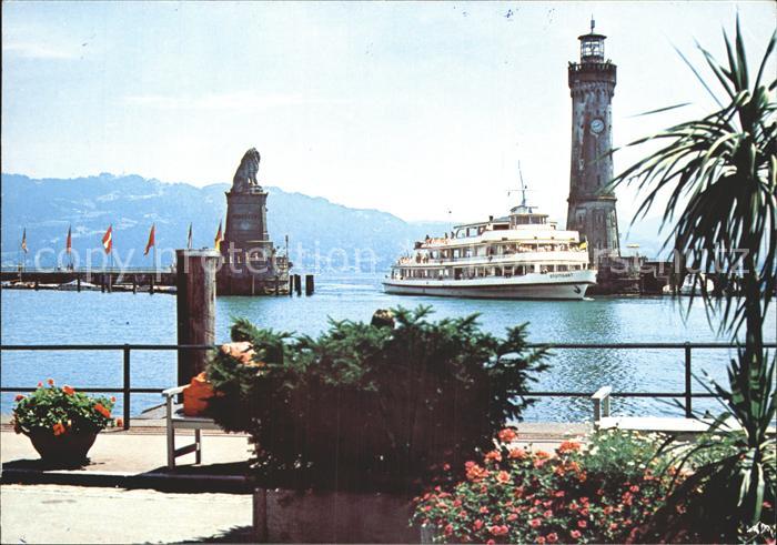 Motorschiffe MS Stuttgart Lindau Bodensee Hafeneinfahrt