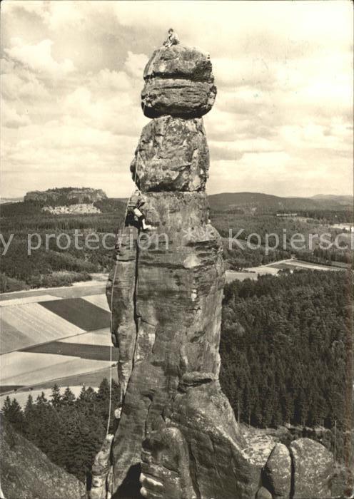 Klettern Bergsteigen Barbarine Saechsische Schweiz