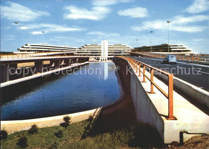 Flughafen Airport Aeroporto Koeln/Bonn Abfertigungshalle