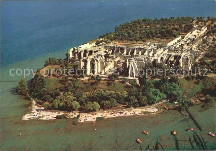 Sirmione Lago di Garda Fliegeraufnahme Grotten von Catullo