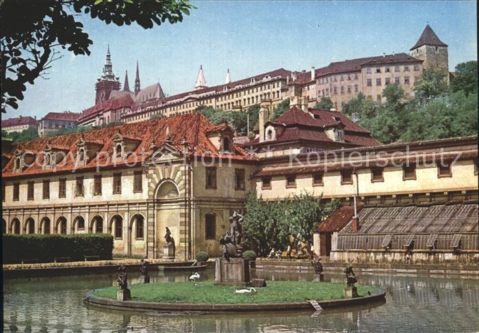 Praha Prahy Prague Wallensteinpalais Fontaene im Garten