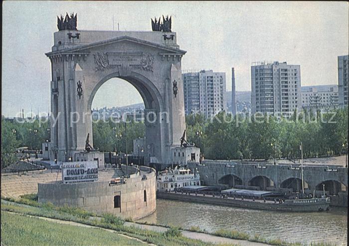 Wolgograd Torbogen und Fluss