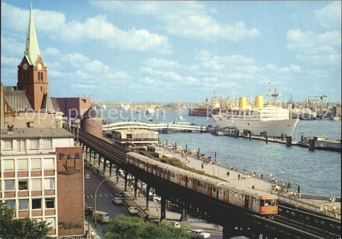 HAMBURG CITY mit ueberseebruecke