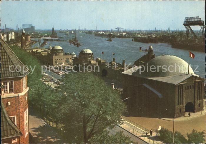 HAMBURG CITY St. Pauli Landungsbruecken Elbtunnel