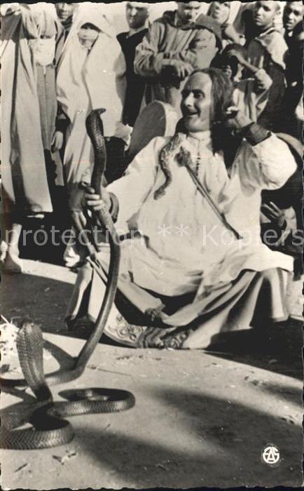 Scenes et Types Nr. 9 Afrique du Nord Les Souks Charmeur de