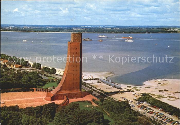 Laboe Fliegeraufnahme Marine-Ehrenmal U-995