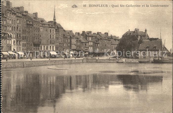 Honfleur Quai Saint Catharine et la Lieutenance