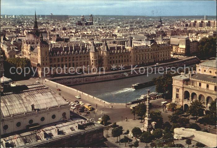 Paris Au-delà de la Place du Chàlet