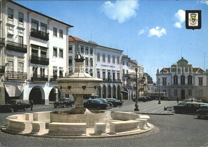 Evora Place du Giraldo Fontaine Henriquina