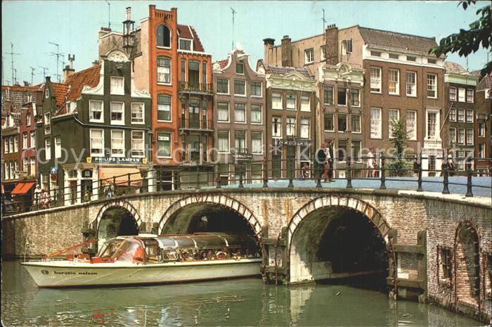 Amsterdam Niederlande Torensluis Bruecke mit Krachtenschiff Horatio Nelson