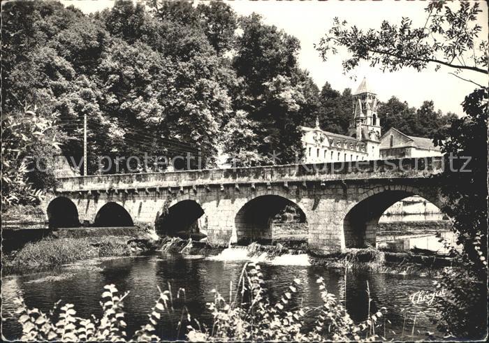 Brantome Le Pont coude et L_Abbaye