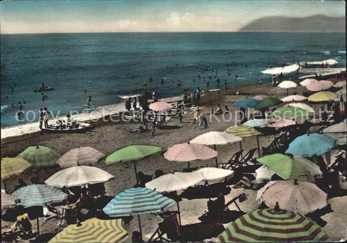 Marina di Massa Strand