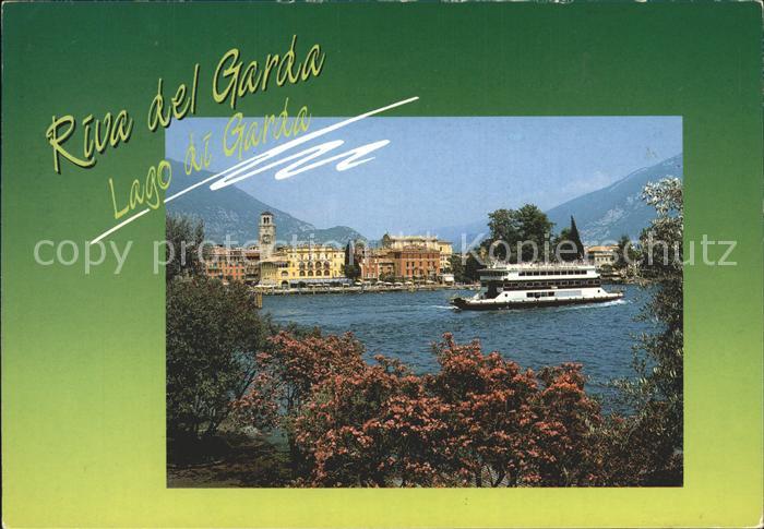 Riva del Garda Scorcio panoramico Uferpartie am Gardasee Ausflugsdampfer