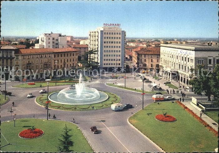 Brescia Piazzale della Repubblica Fontana