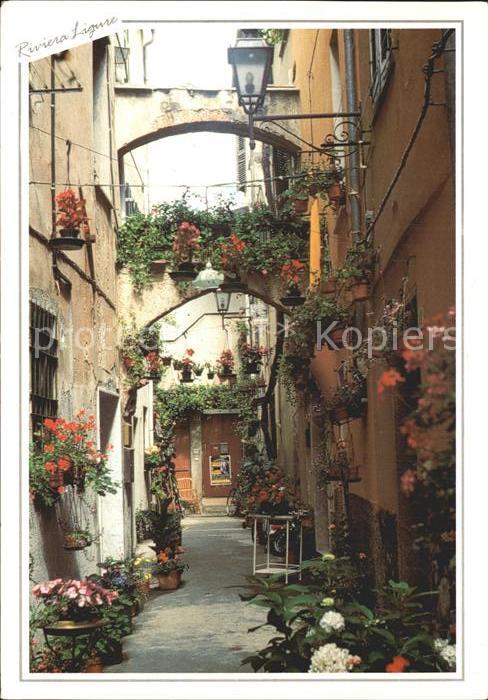 Imperia Carrugio caratteristico Riviera Ligure