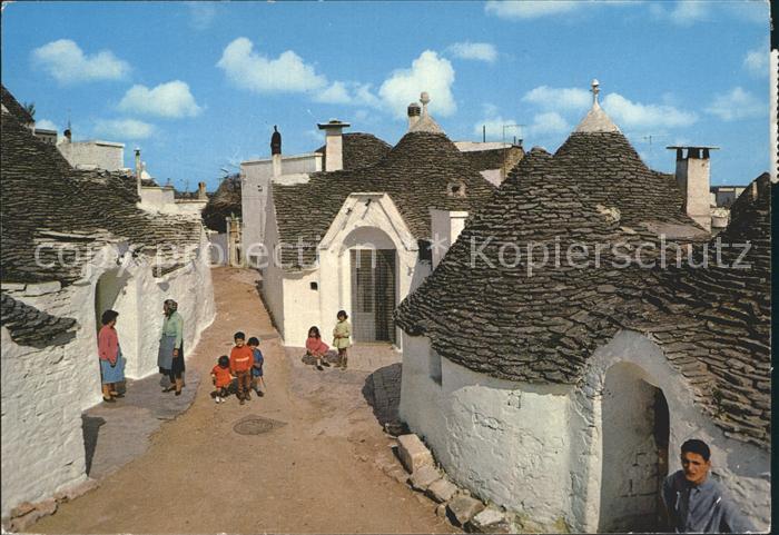 Puglia Trulli Rundhaeuser