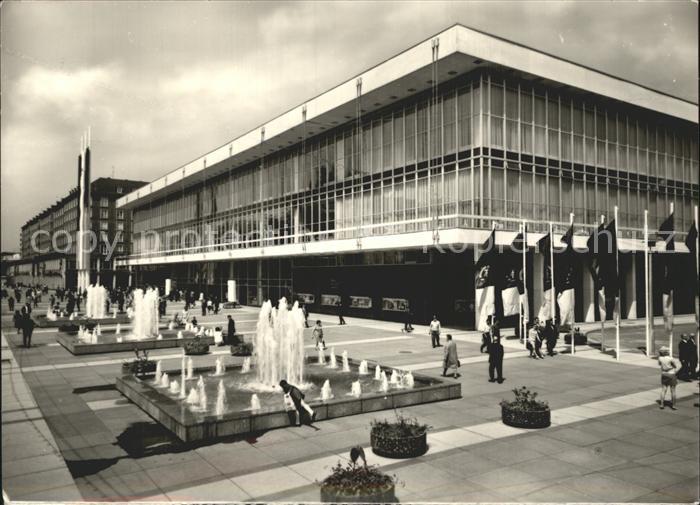 DRESDEN Elbe Kulturpalast Wasserspiele
