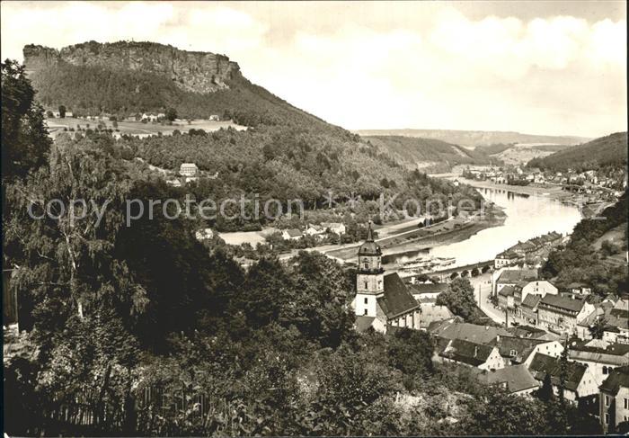 Koenigstein Saechsische Schweiz Panorama Elbtal mit Lilienstein Elbsandsteingebi