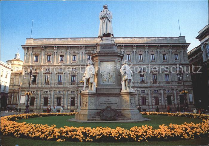 Milano Piazza Scala Palazzo Marino Monumento