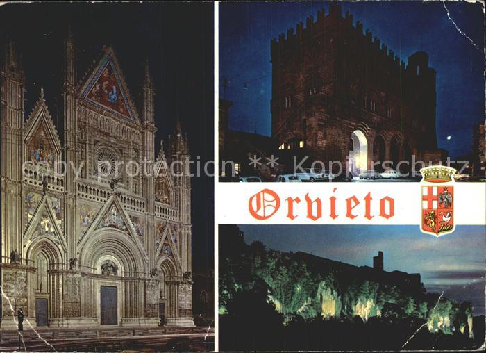 Orvieto Duomo Palazzo del Capitano del Popolo notturno