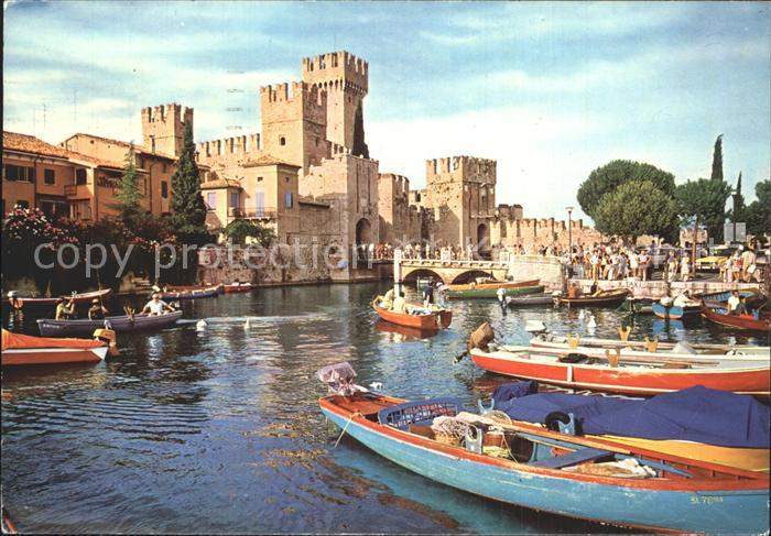 Sirmione Lago di Garda Castello Scaligero Schloss Hafen Gardasee