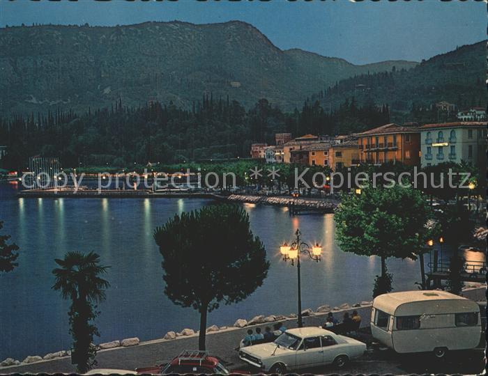 Garda Lago di Garda di notte Hafen Nachtaufnahme