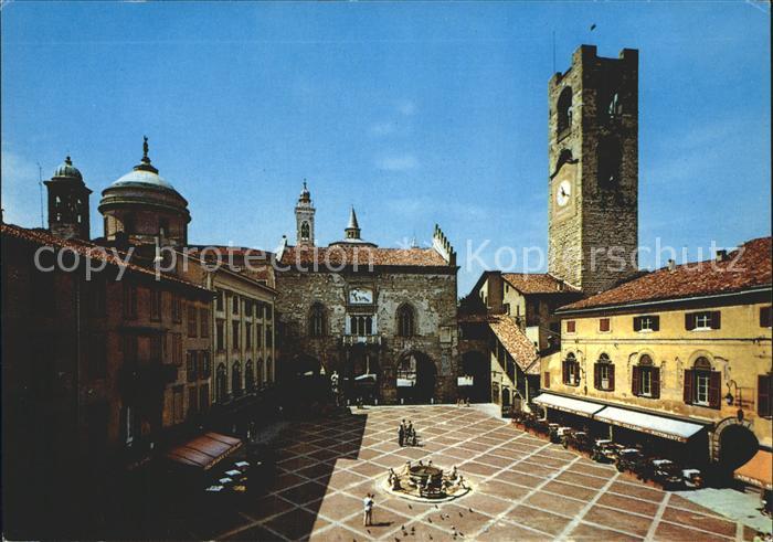 Bergamo Fontana Contarini Piazza del Duomo